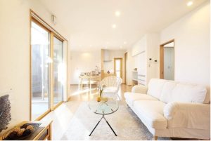 色と照明がつくる、心地よい空間バランス