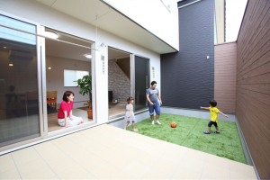 中庭×リビング